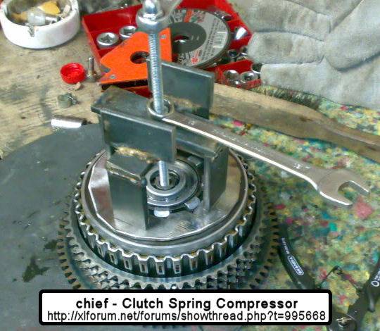 91-later-clutchdiaphragm-compressiontool-3.jpg 91-later-clutchdiaphragm-compressiontool-3.jpg